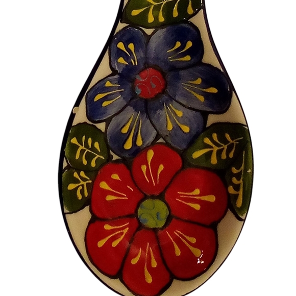 Del Rio Salado - Hand Painted Floral Embossed Spoon Rest. 10 1/2" Long, 4" Wide. - Picture 7 of 8